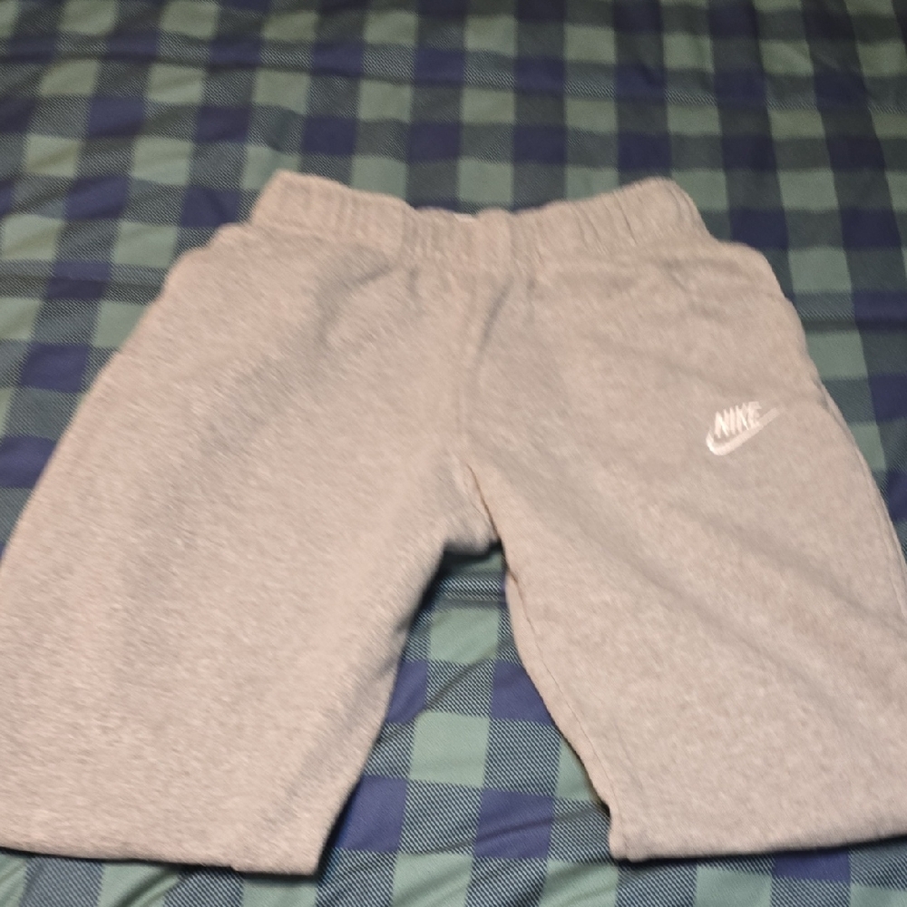 Nike Mens Light Gray Athletic Joggers